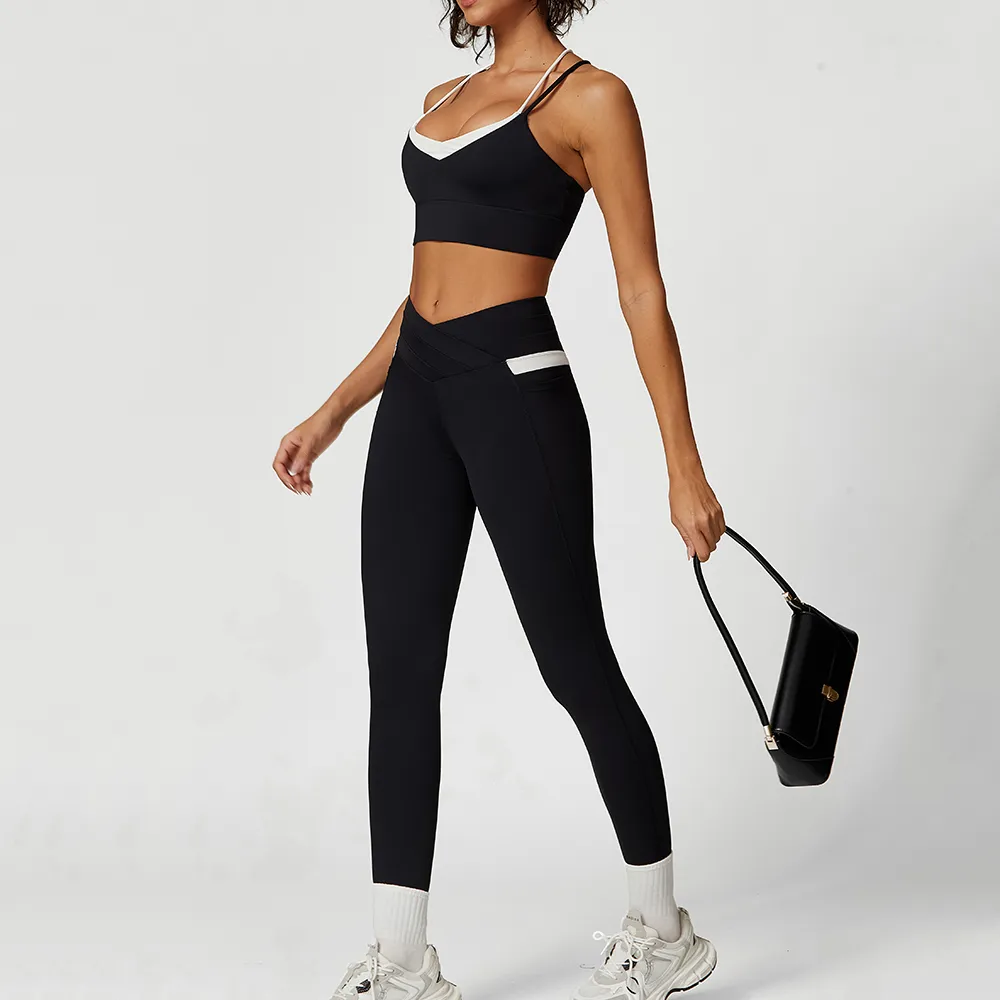 Contrast Color Yoga Set Hot Women in Yoga Pants Wholesale Sportswear Apparel Contrast Color Yoga Set Hot Women in Yoga Pants Wholesale Sportswear Apparel