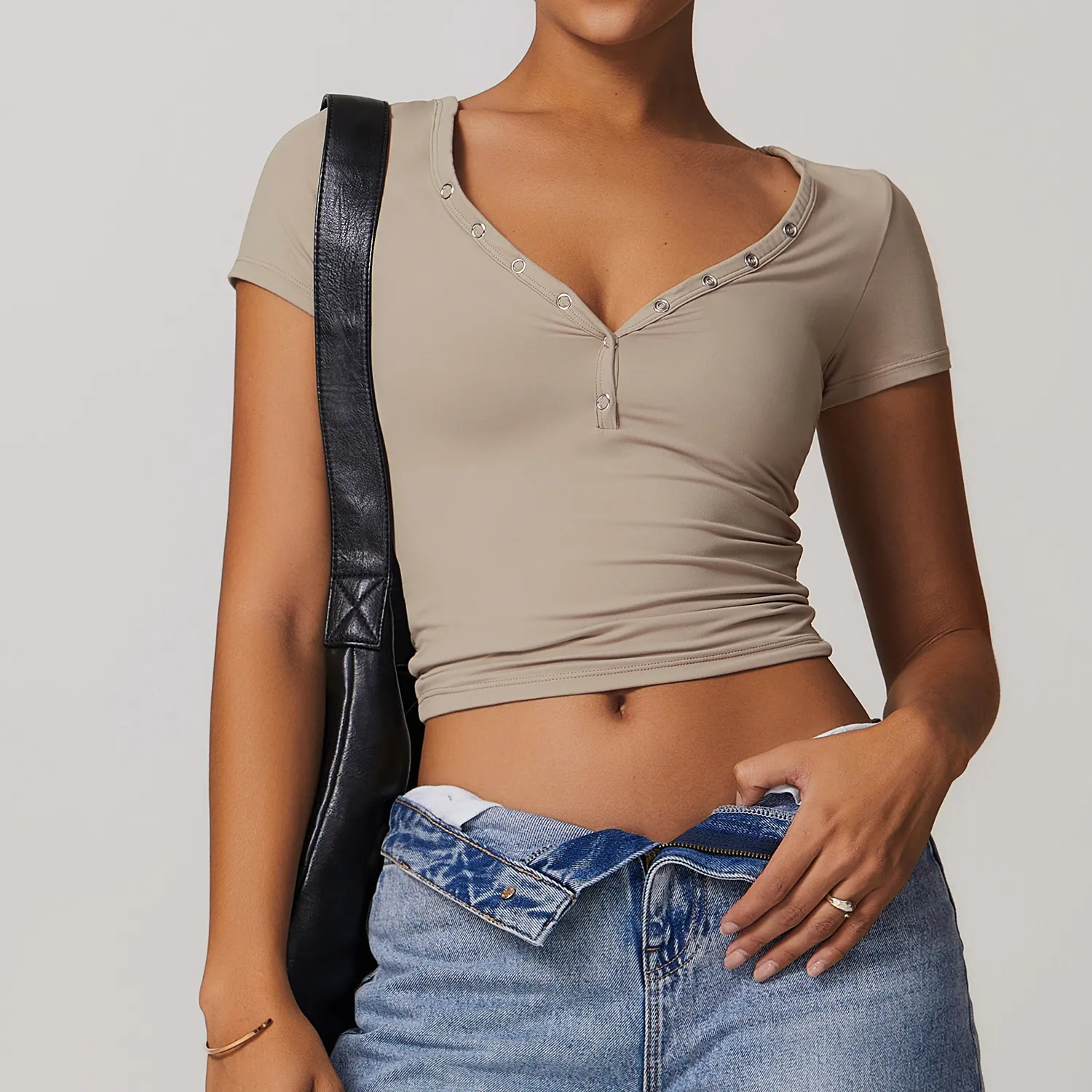 Short Sleeve Crop Top Custom Yoga Top V Neck Shirts Yoga Clothing Manufacturers Short Sleeve Crop Top Custom Yoga Top V Neck Shirts Yoga Clothing Manufacturers