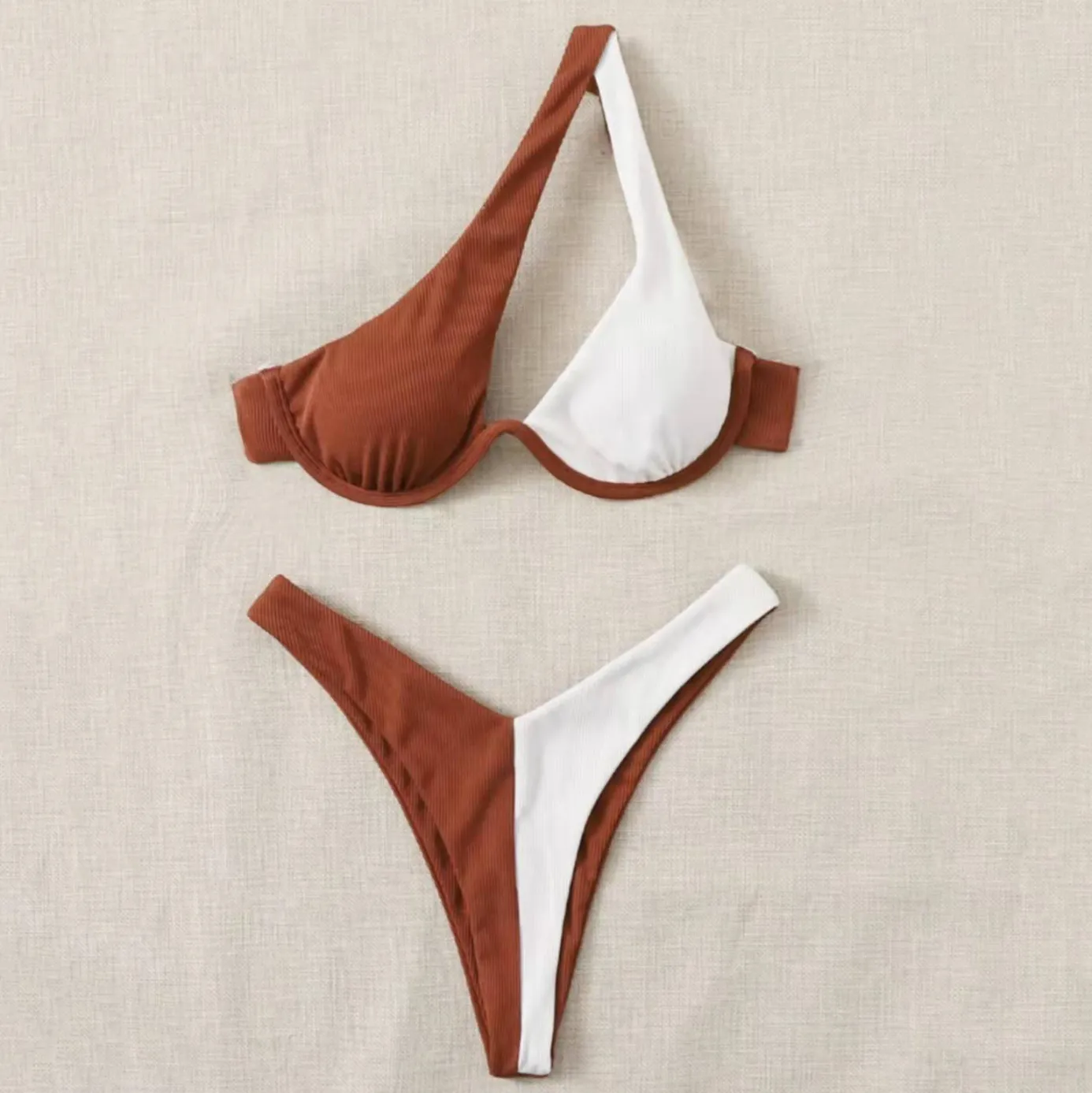 Beach Wear for Women Contrast Colors Two Piece Swimsuit Beach Wear for Women Contrast Colors Two Piece Swimsuit